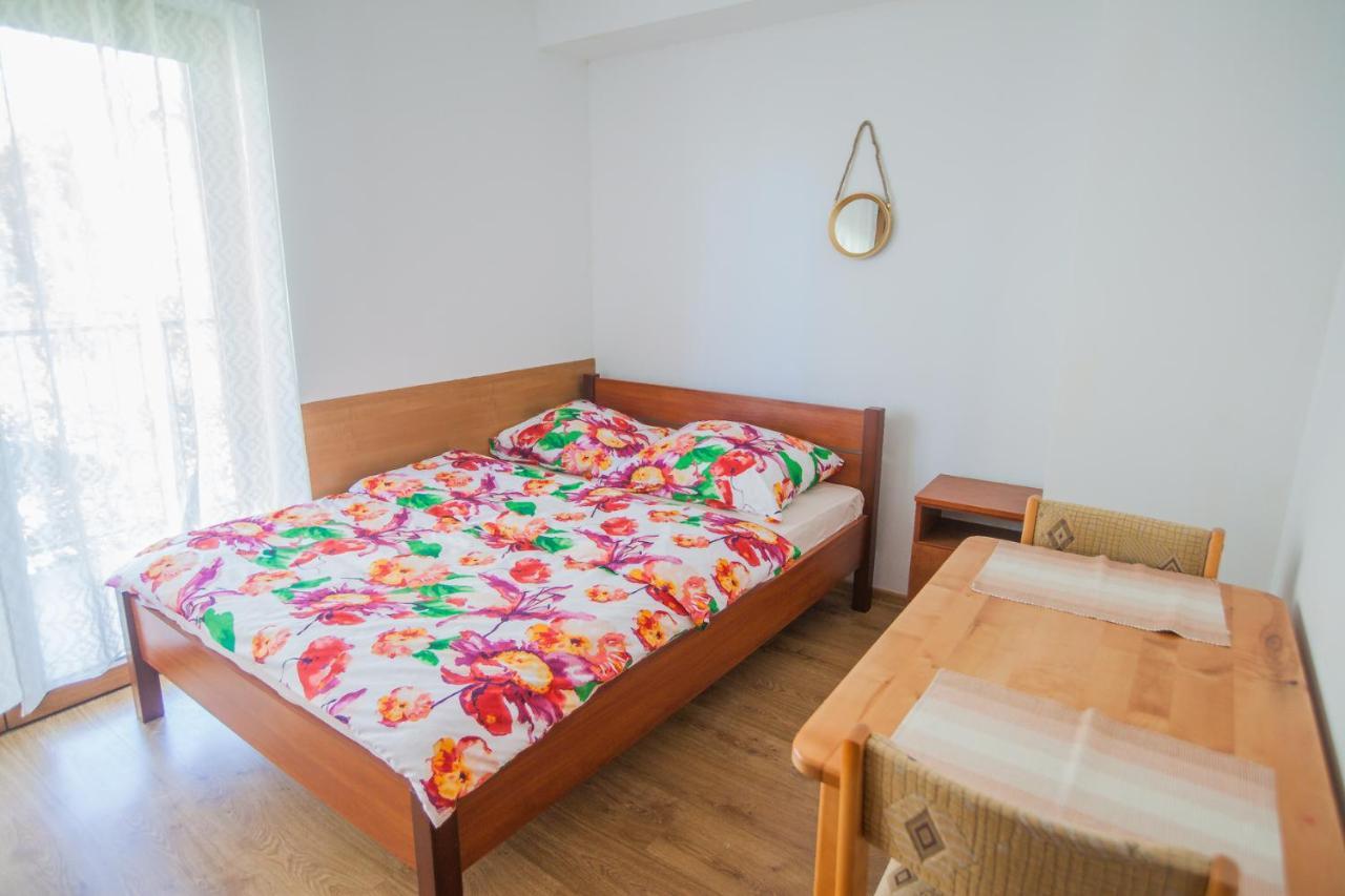 Zolta Chata Guest house